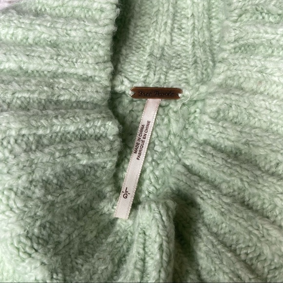 NWT Free People Carousel Sweater Size L - Picture 3 of 9